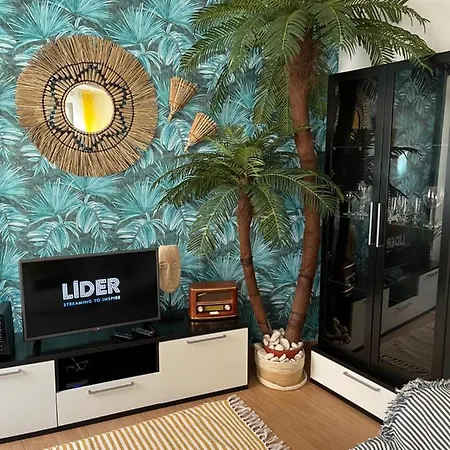 Apartment Twelve