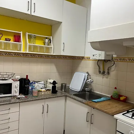 Apartment Twelve